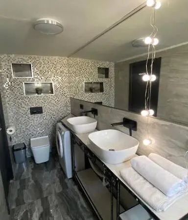 Penthouse Bacvice