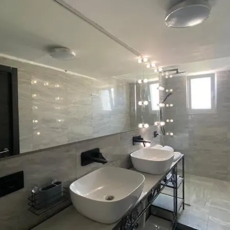 Penthouse Bacvice