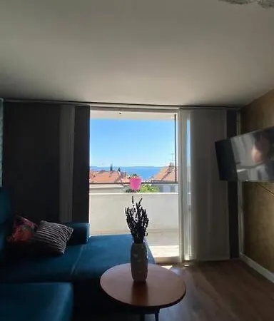 Penthouse Bacvice *