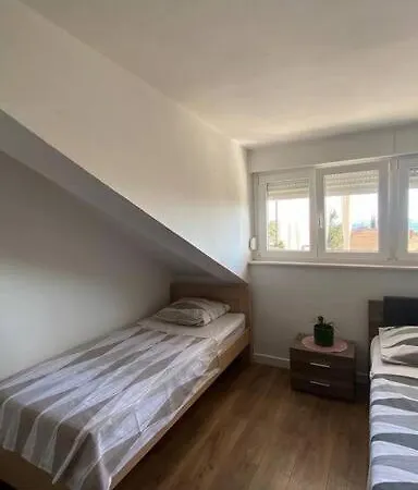 Penthouse Bacvice Apartment *